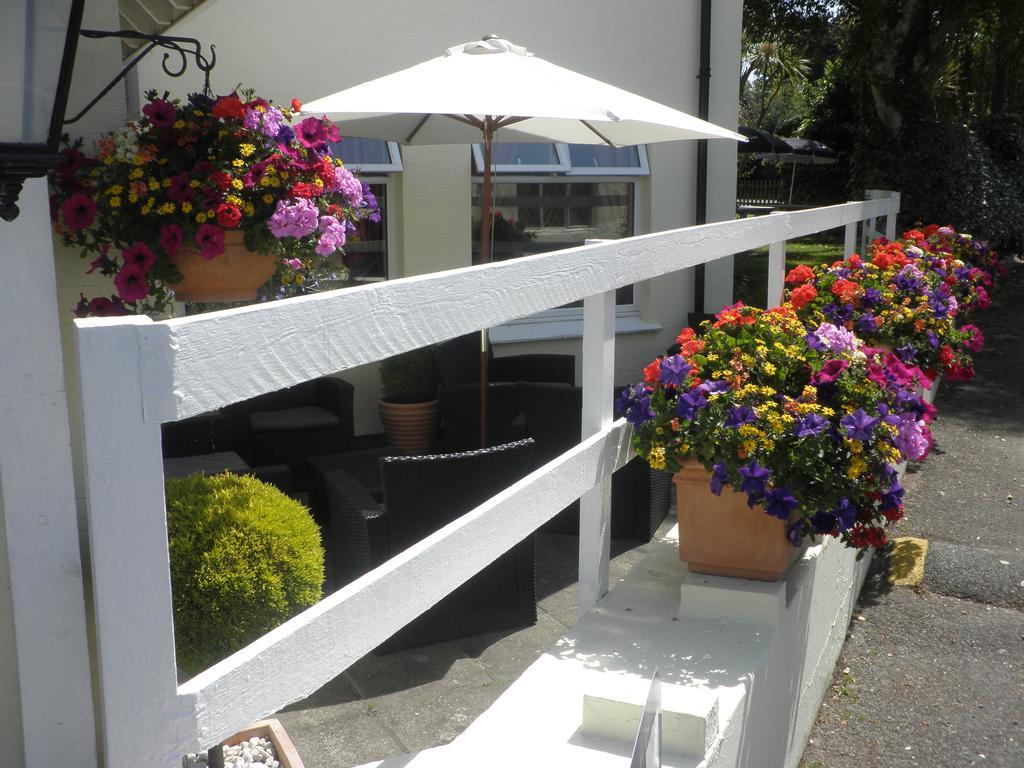 Longfrie Inn Saint Saviour Buitenkant foto